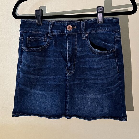American Eagle Women's Mini Jean Skirt, size 6 - Picture 1 of 4